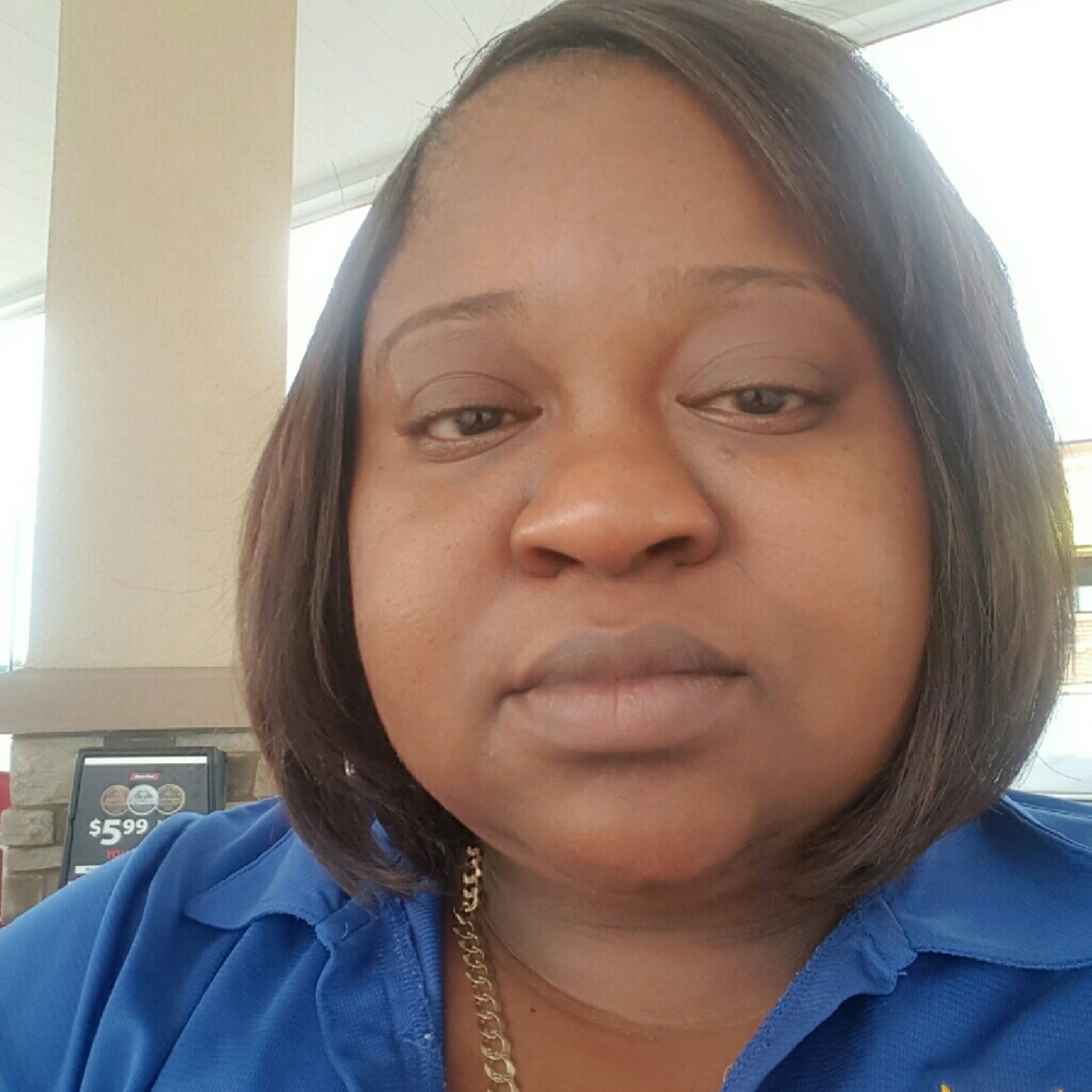 Meet your Posher, Whitney