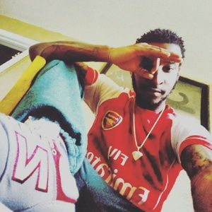 Meet your Posher, Dennis