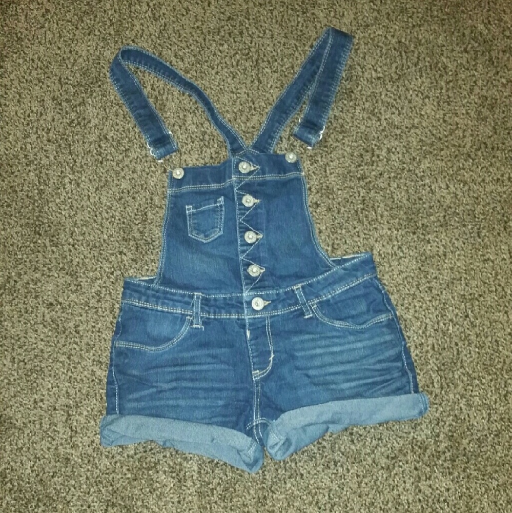 Levi short overalls