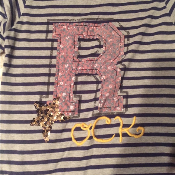 Cute striped tshirt - Picture 2 of 2