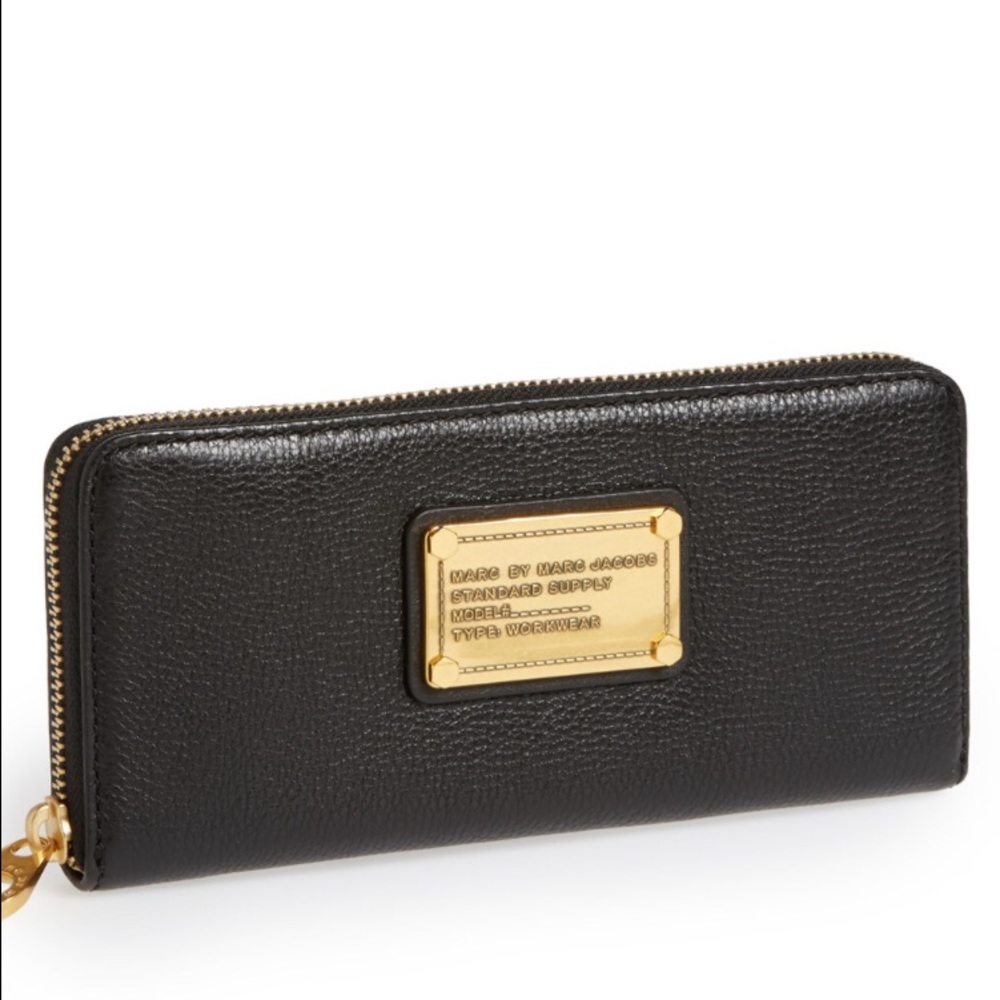Marc Jacobs wallet