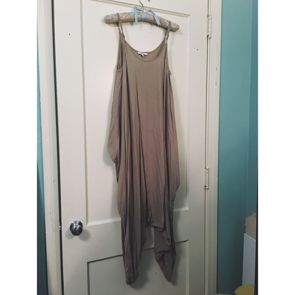 Like new olive green harem pants/jumper