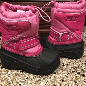 Girls Pink & black snow boots size 8