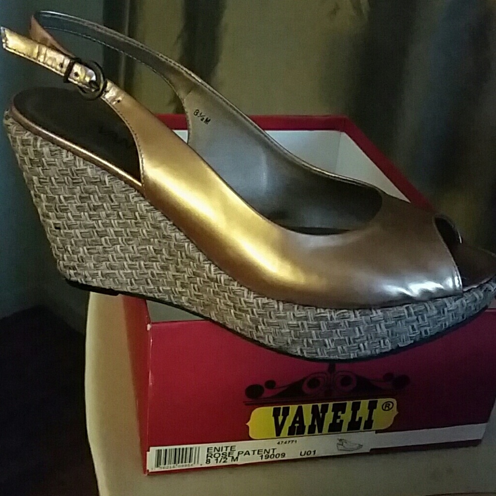 I used this only once, rose color,