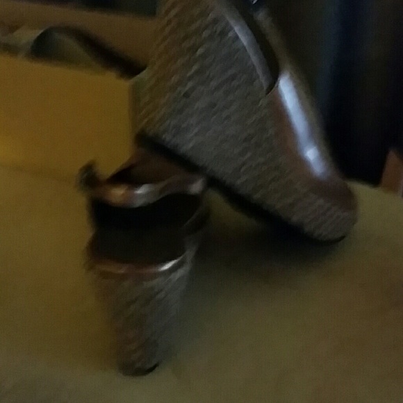 I used this only once, rose color, - Picture 4 of 4