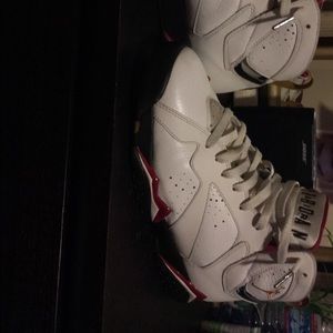 Cardinal 7s size 9.5 9/10