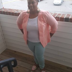 Meet your Posher, Malissa