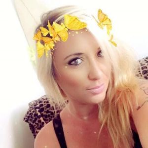 Meet your Posher, Roxanne