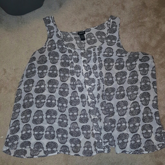 torrid Tops - CHIC TORRID TOP