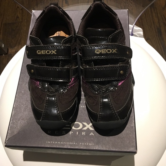 Geox Kids JR Kiwiboy 89 Slip-on