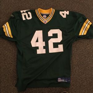 Greenbay Packers jersey.