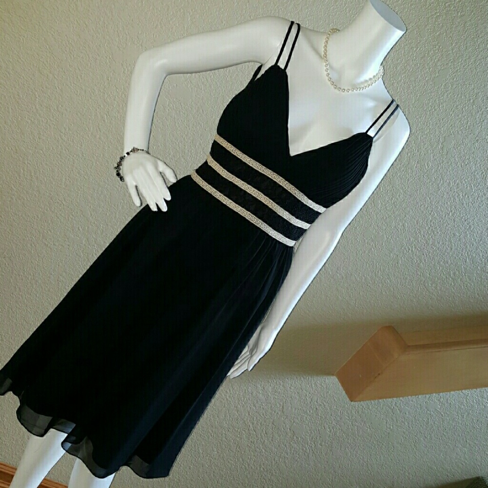 WHBM BEAUTIFUL dress sz. 2