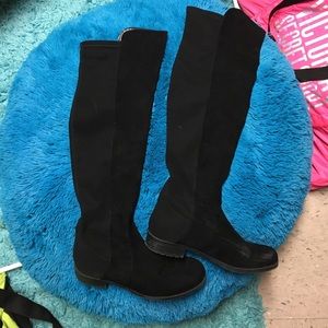 Cute knee high boots!