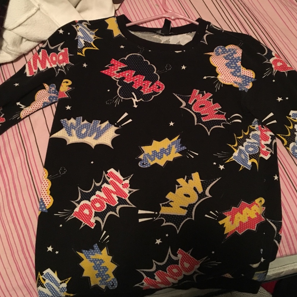 Forever 21 comic crew neck