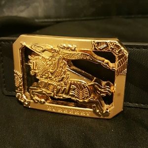 Burberry belt