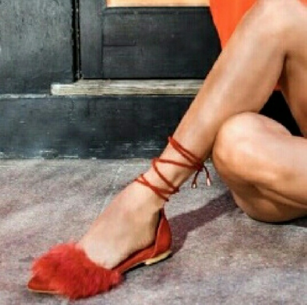 Fiona Red - Picture 2 of 3