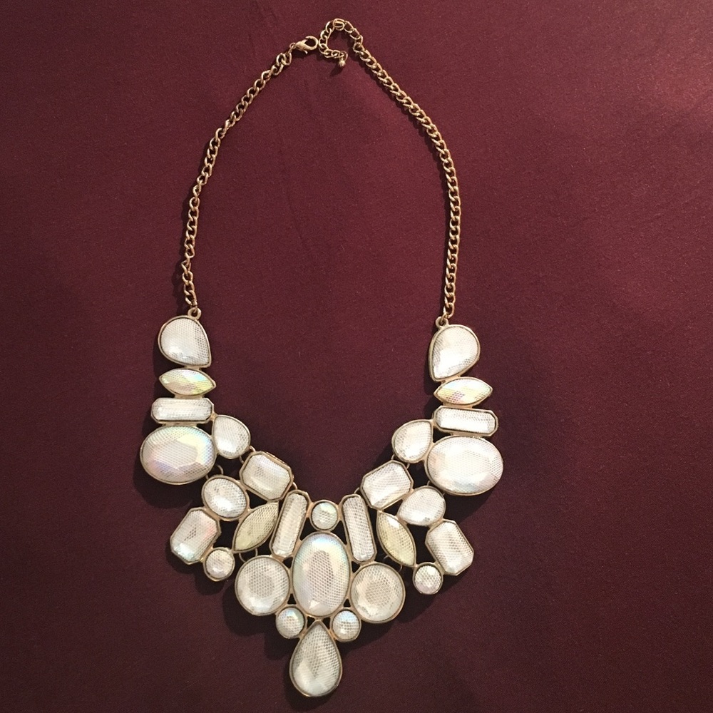 Statement necklace