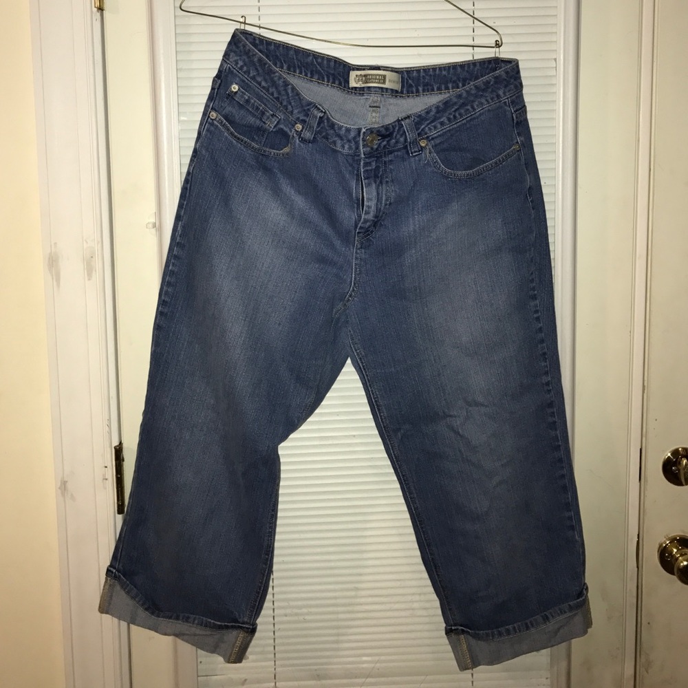 Ladies Capris SOLD!!!!