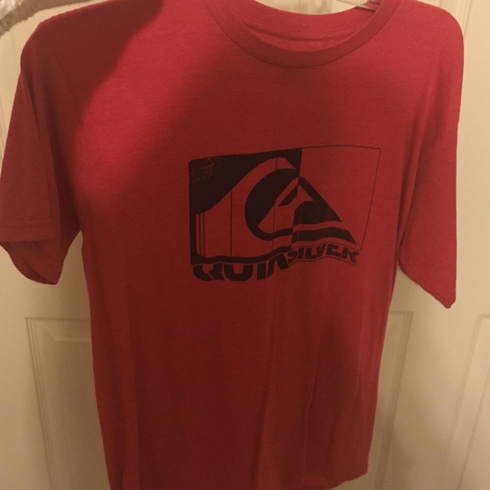 Red and black quicksilver tee