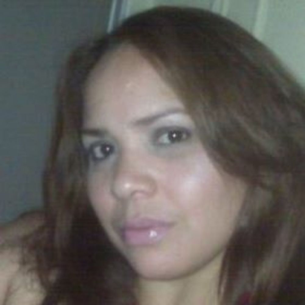 Meet your Posher, Yajaira