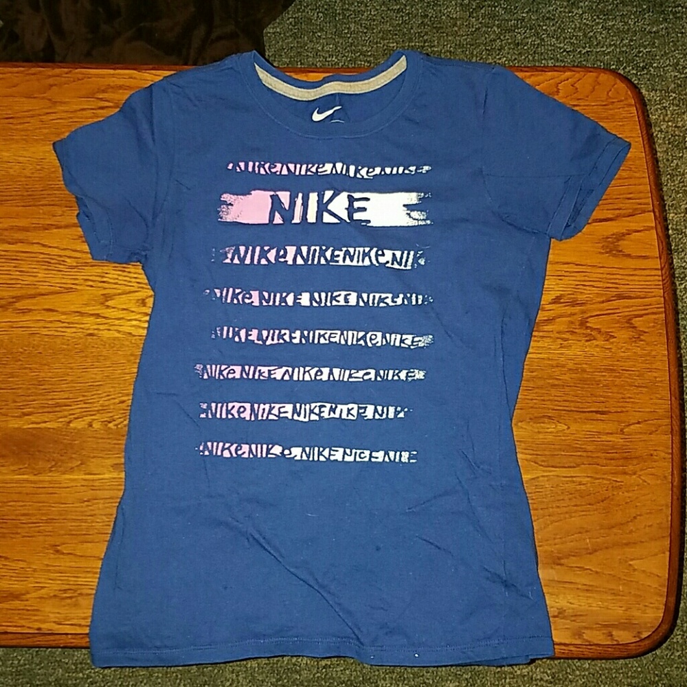 Nike t-shirt
