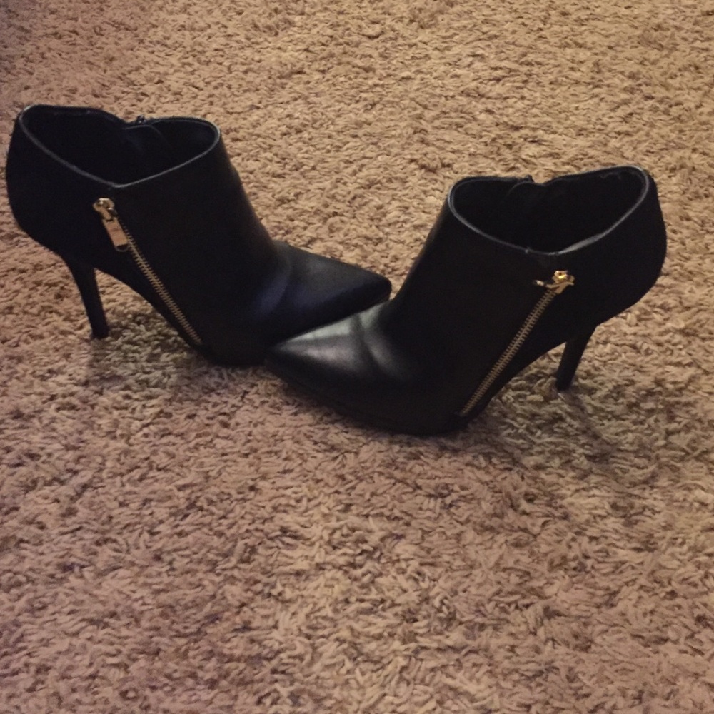 Black heeled ankle boots