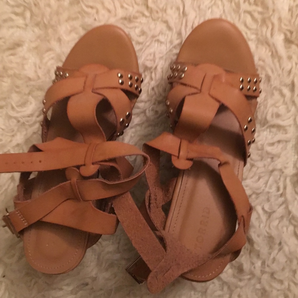 Wedge sandals