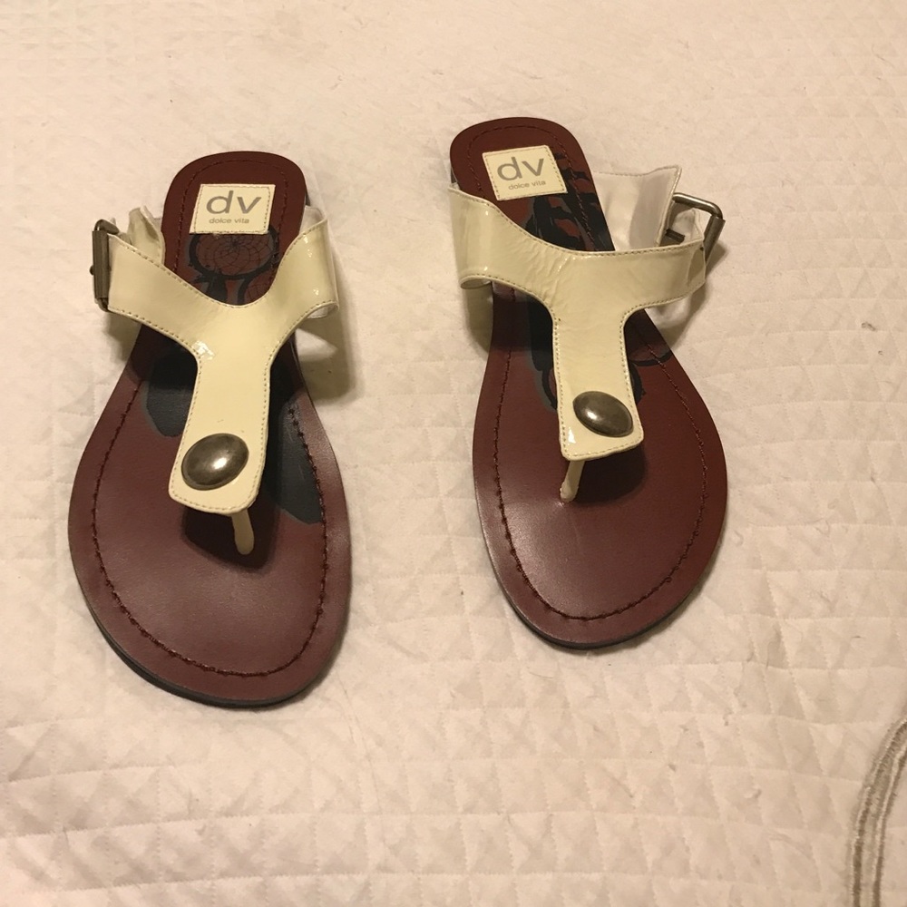Size 7.5 dolce vita cream patent leather sandals