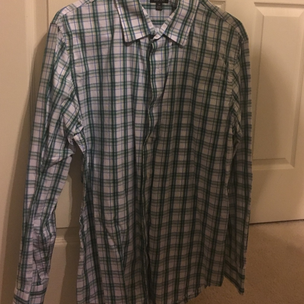 Causal men's button down