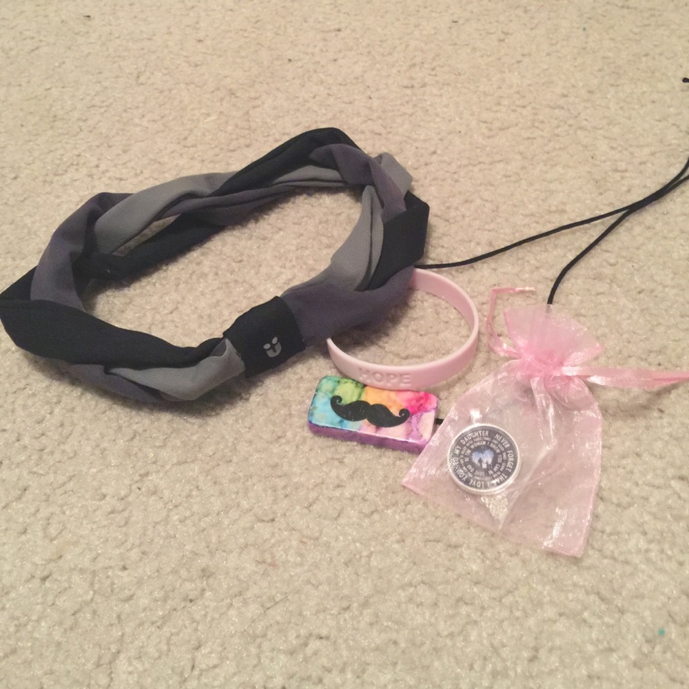 Headband and 2 necklaces and a bracelet