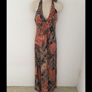 Beautiful halter v-neck maxi dress, size small