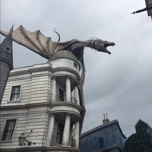 Meet your Posher, Heidi - Picture 1 of 1