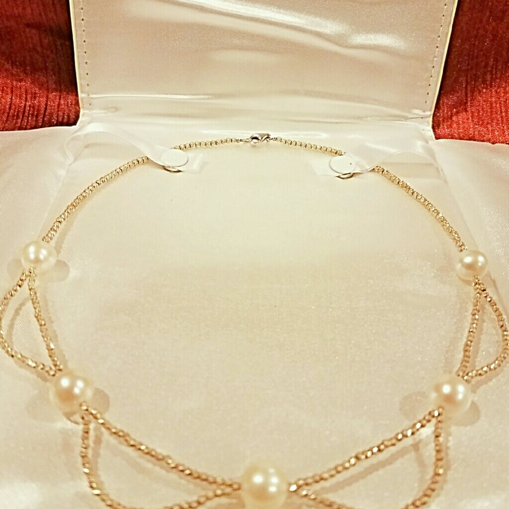NWT Diamond Chip Pearl Necklace