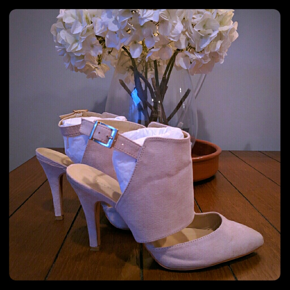 Sand colored pumps