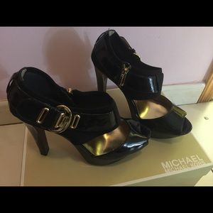Black michael kors heels