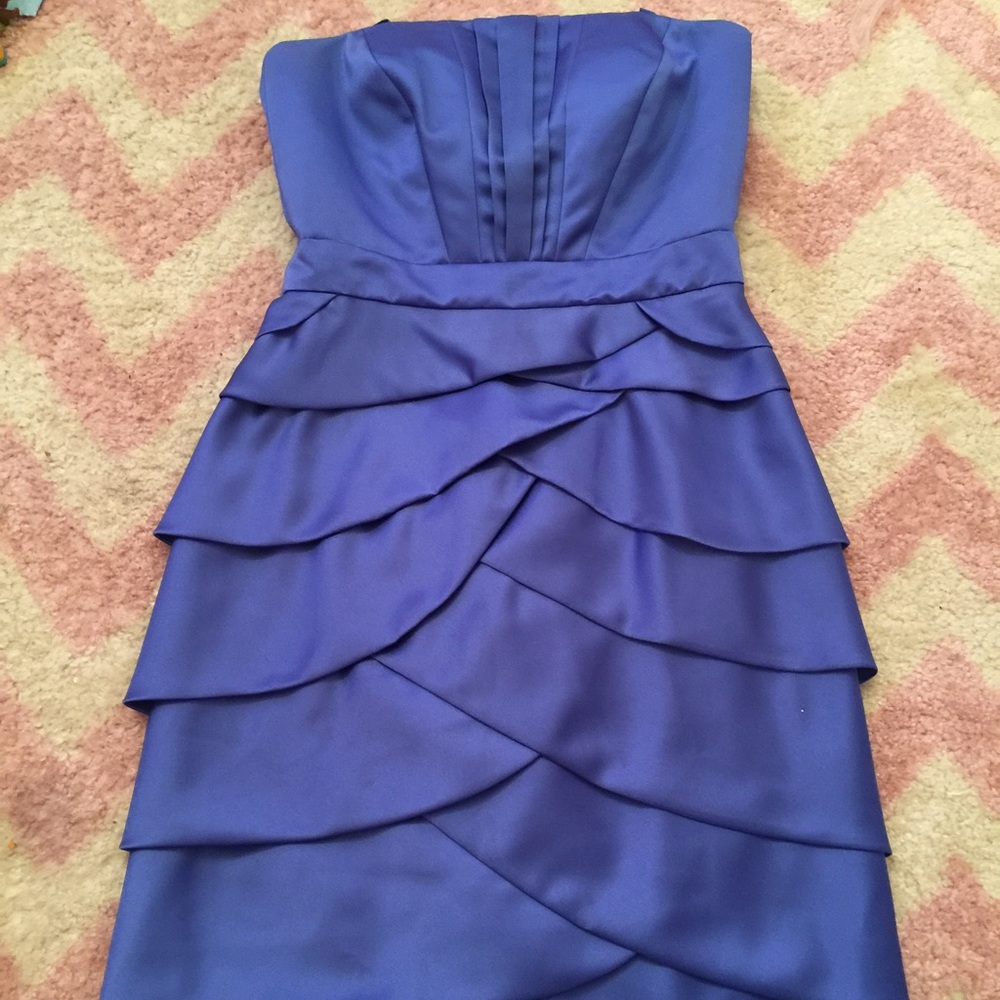Size 2 Antonio Melani strapless dress like new