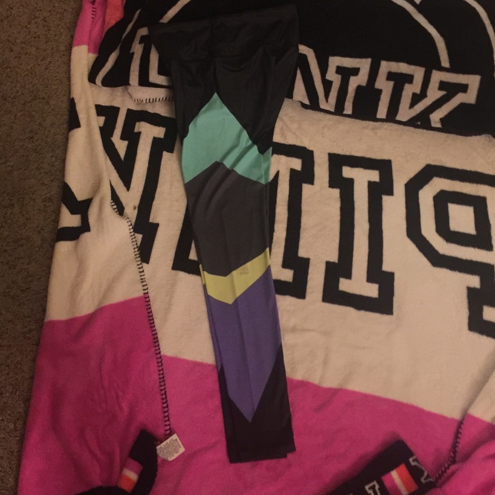 Brand New Rare VSX leggings