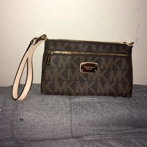 Michael Kors Wristlet