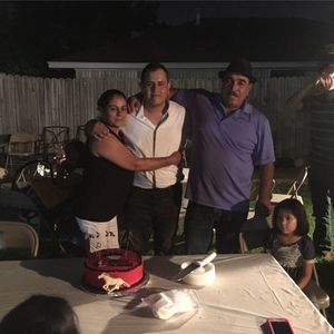 Meet your Posher, Cesar rico