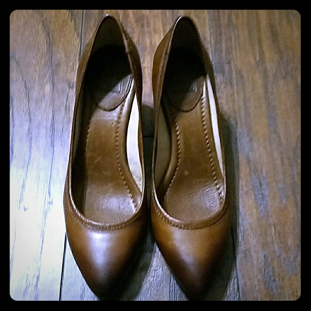 Frye Regina Pump