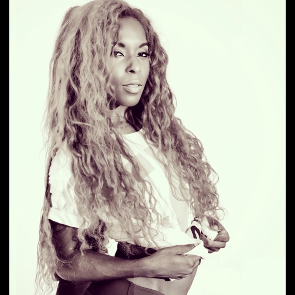 Meet your Posher, Carmelita