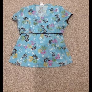 SB Scrub top