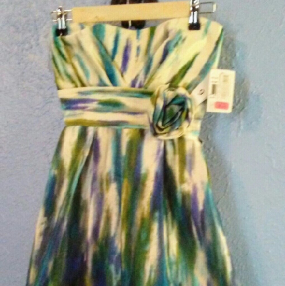 Strapless dress