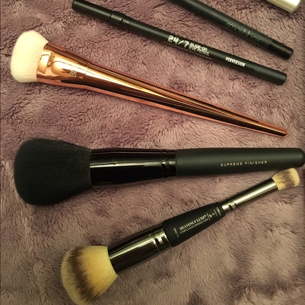 Huge Makeup Bundle - Picture 2 of 4