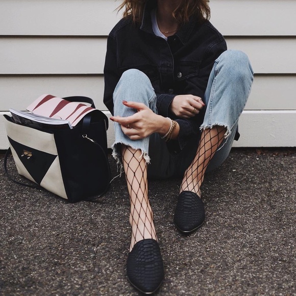 ๐ LAST ONE! Fishnet Tights - Picture 3 of 5