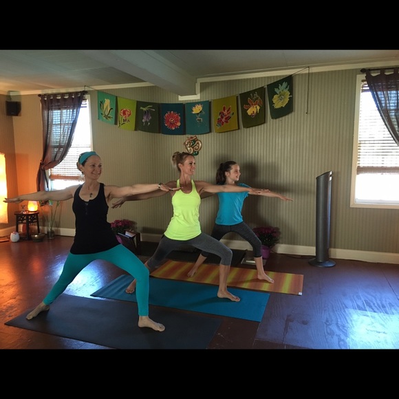 Meet your Posher, Cheryl - Picture 1 of 1