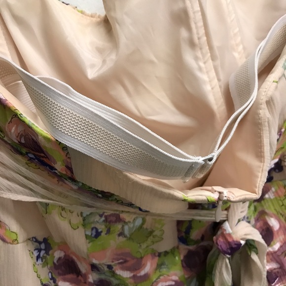 Nanette Lepore top size 8 - Picture 3 of 4