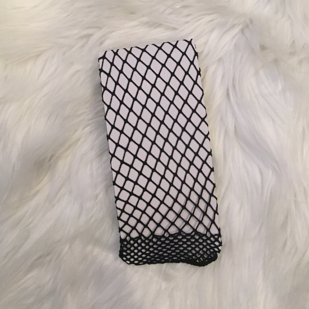 🆕 Fishnet Socks - Picture 4 of 5