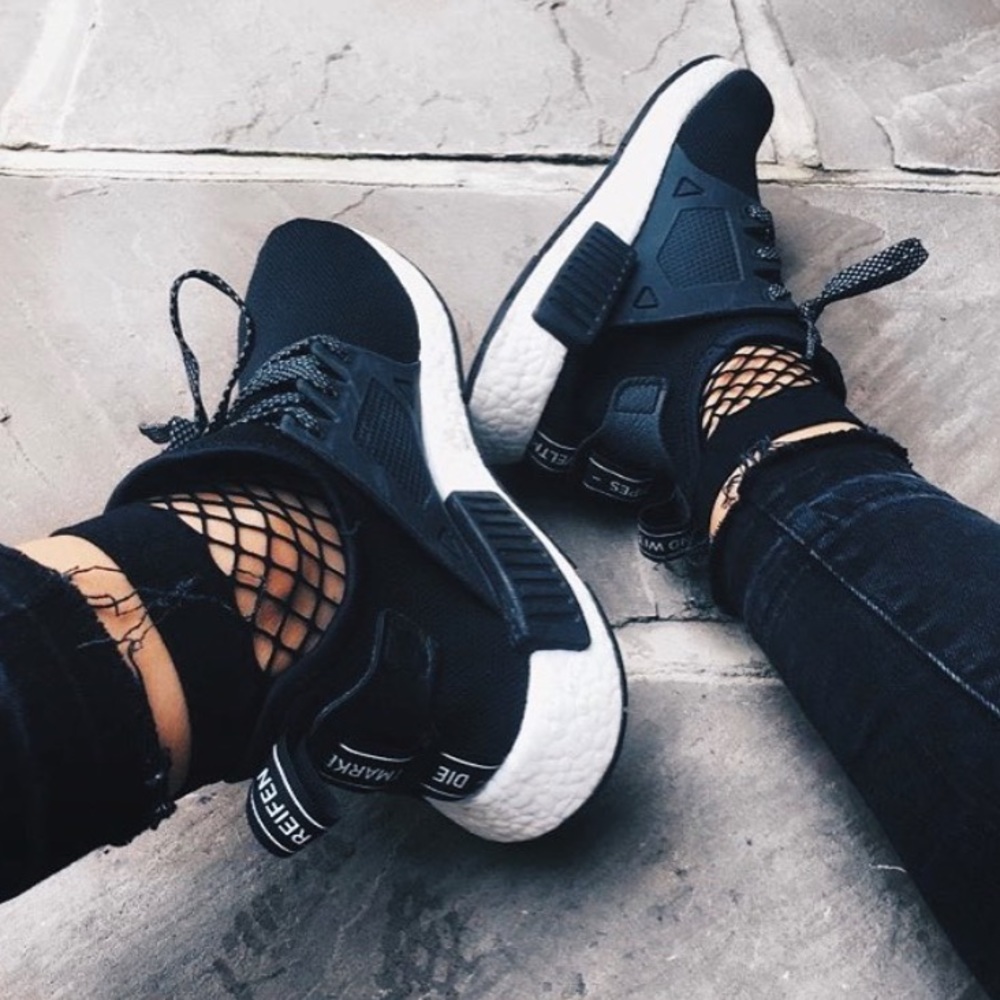 🆕 Fishnet Socks - Picture 5 of 5