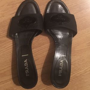 Prada kitten heels size 38 worn once 💯 authentic.